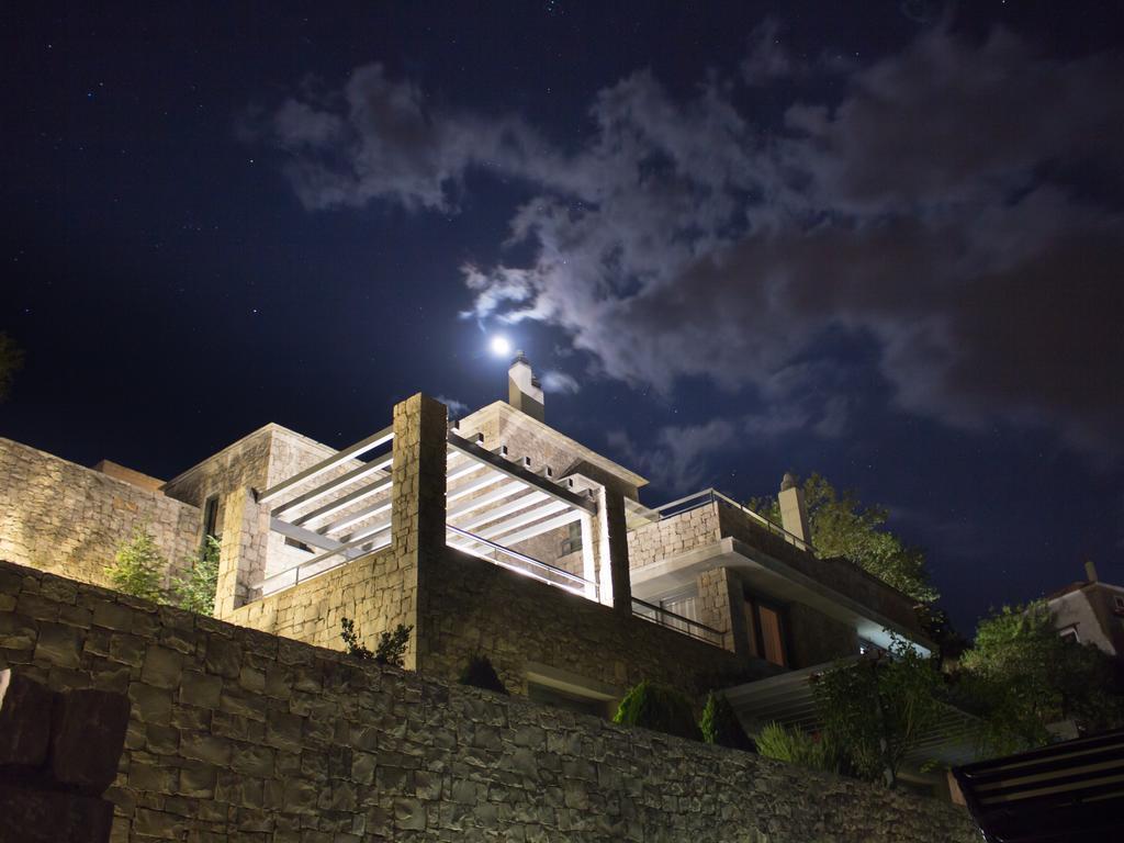 Elafivolia Arachova Suites Exteriör bild