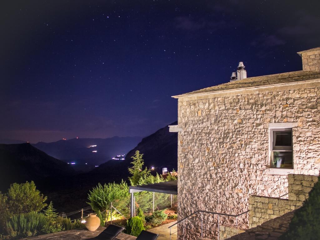 Elafivolia Arachova Suites Exteriör bild