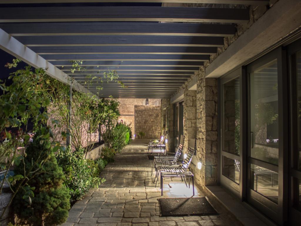Elafivolia Arachova Suites Exteriör bild