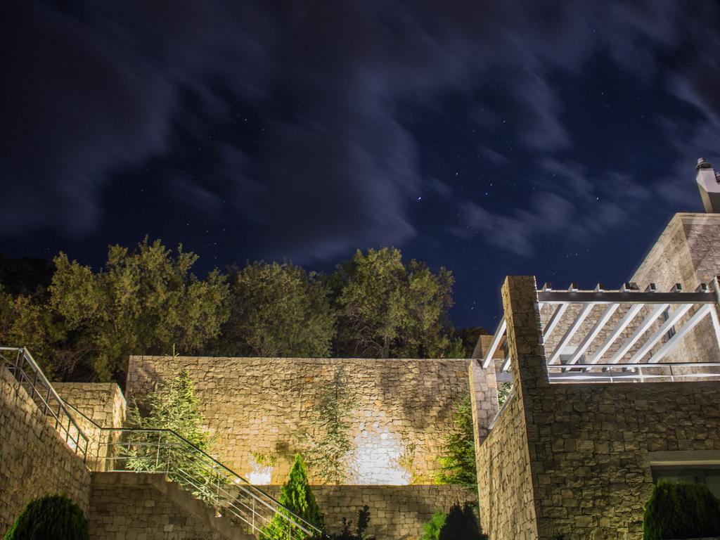 Elafivolia Arachova Suites Exteriör bild