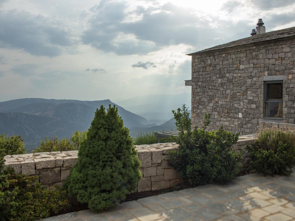 Elafivolia Arachova Suites Exteriör bild