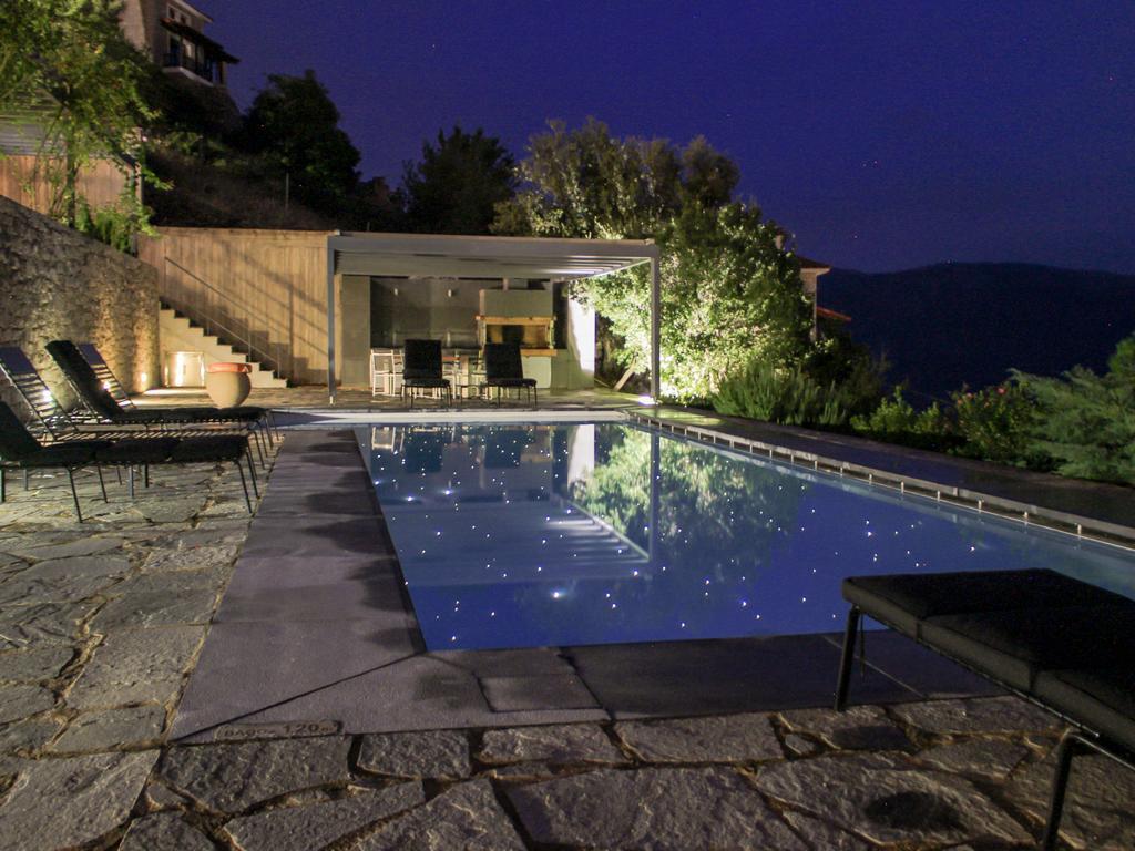 Elafivolia Arachova Suites Exteriör bild