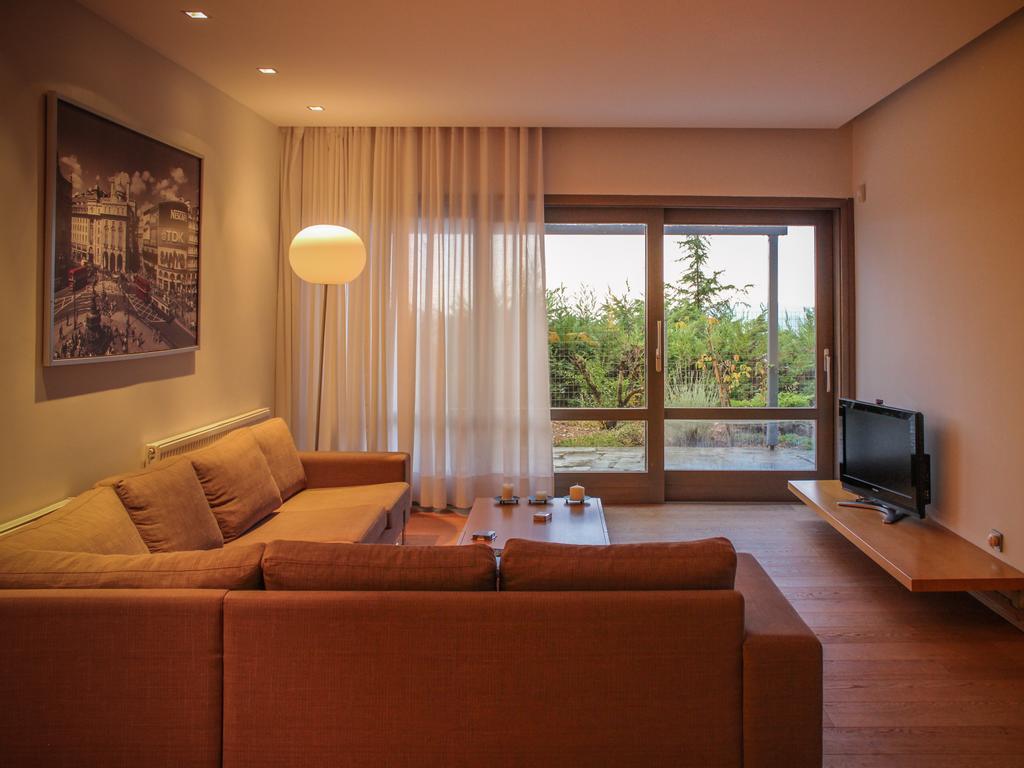 Elafivolia Arachova Suites Exteriör bild